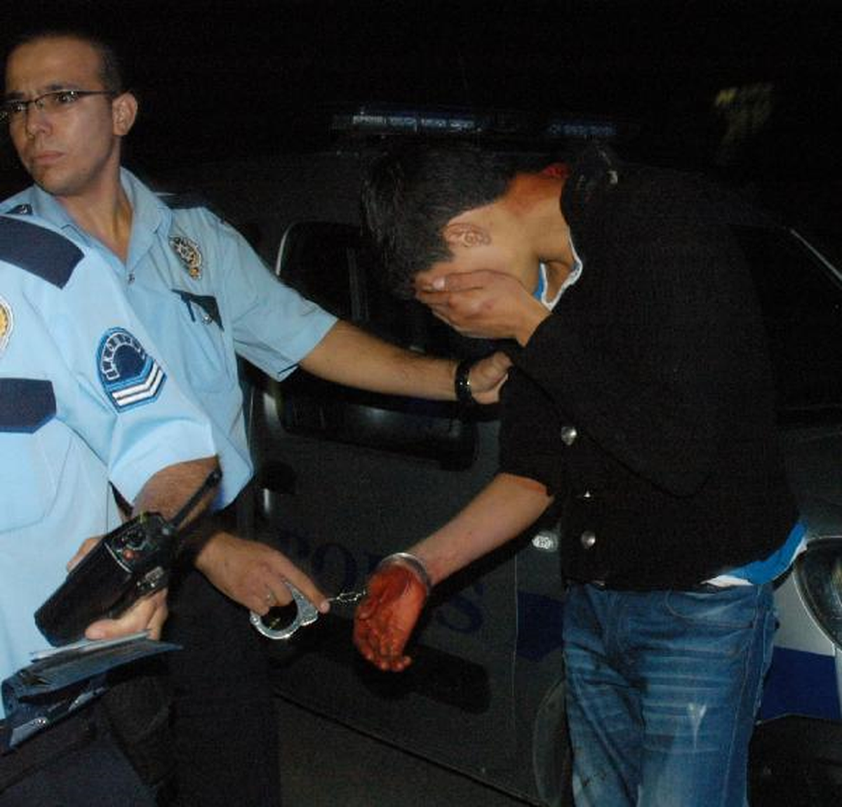 İnşaattan Demir Çalmakla Suçladıkları Çocuğu Dövdüler