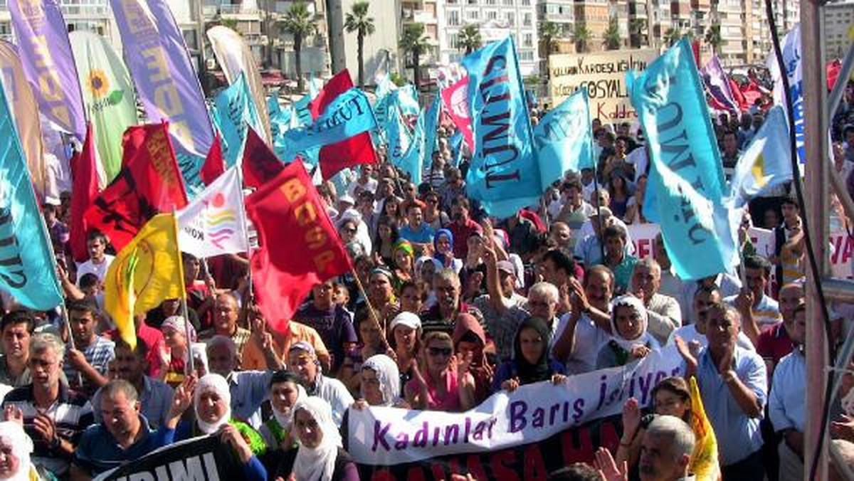 İzmir\'de \'Dünya Barış Günü\' Kutlandı