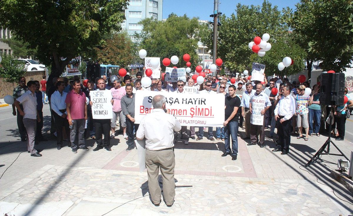 Keşan\'da Barış Zinciri Oluşturuldu