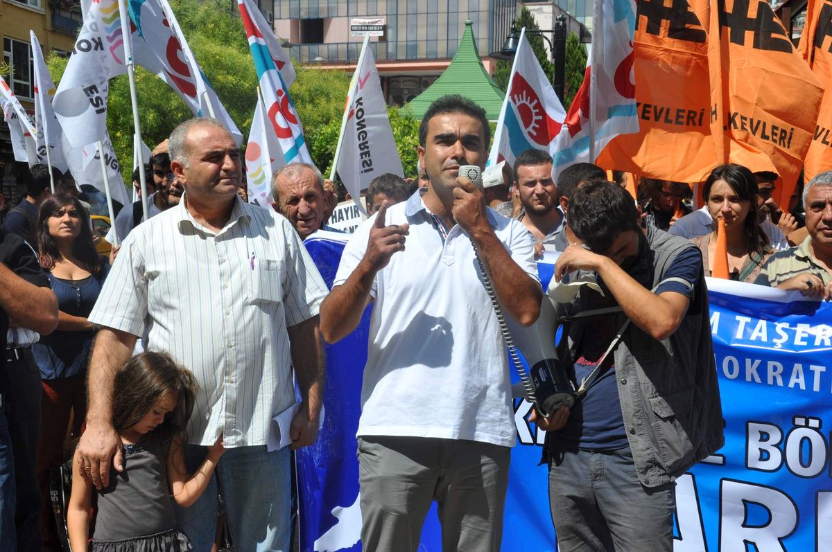 Kocaeli\'nde Barış Yürüyüşü