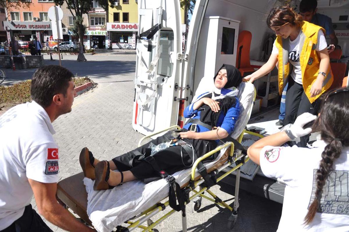 Lösemi Hastası Oğlunu Hastaneden Getirirken Hastanelik Oldu