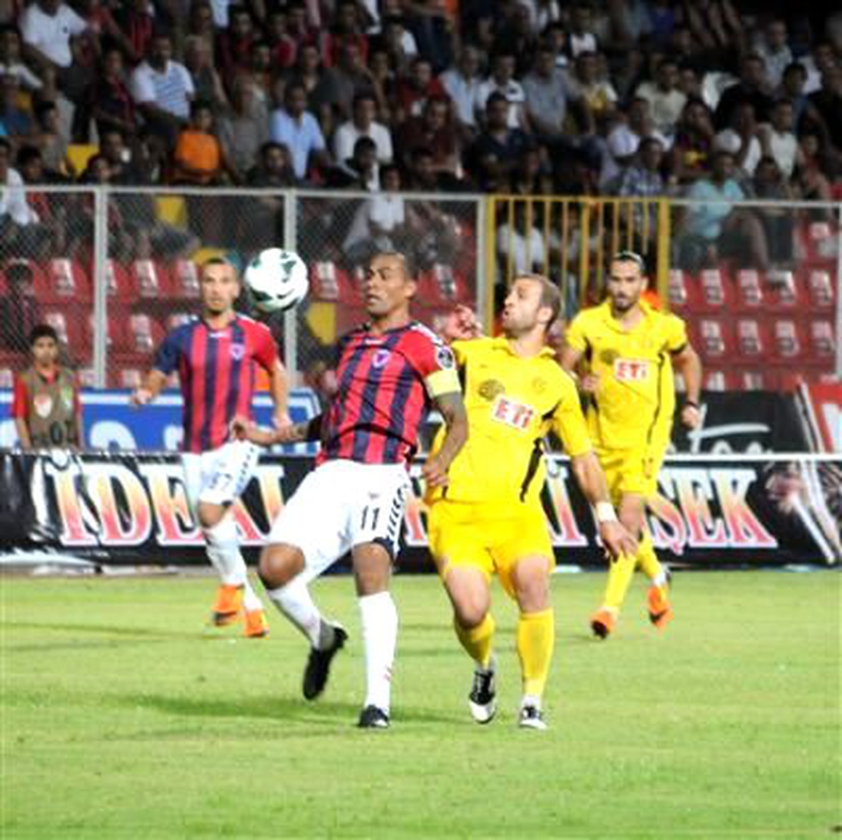 Mersin İdman Yurdu Sahasında Eskişehirspor\'a Boyun Eğdi