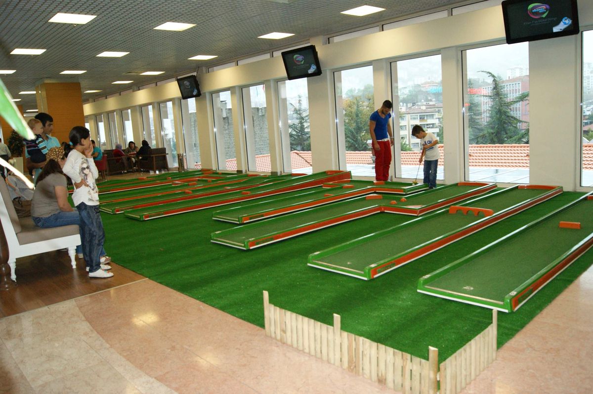 Trabzon\'da Mini Golf Keyfi
