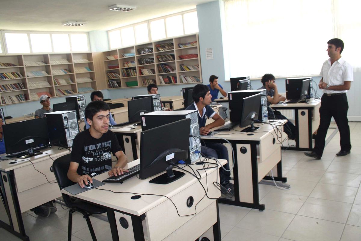 Yüksekova\'da Bilgisayar ve Elektrik Kurslarına Yoğun İlgi
