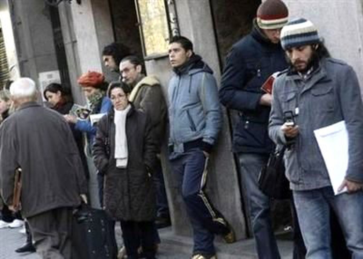 100 Bin Eleman Aranıyor