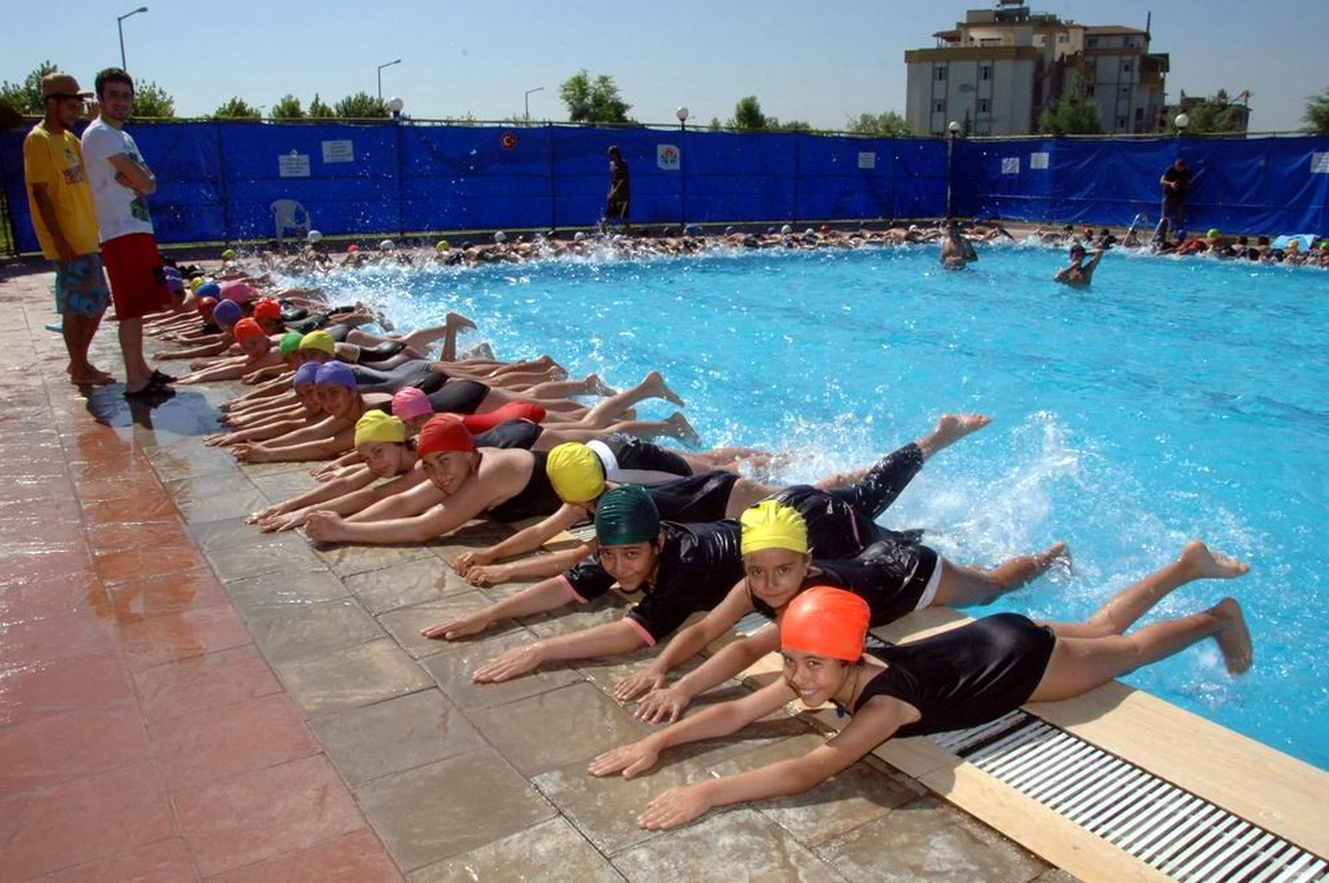 5 Bin Çocuk Yüzme Öğreniyor