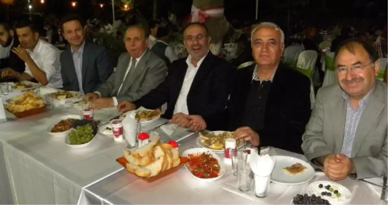 AK Parti Milletvekilleri Develi\'de Düğünde Buluştu