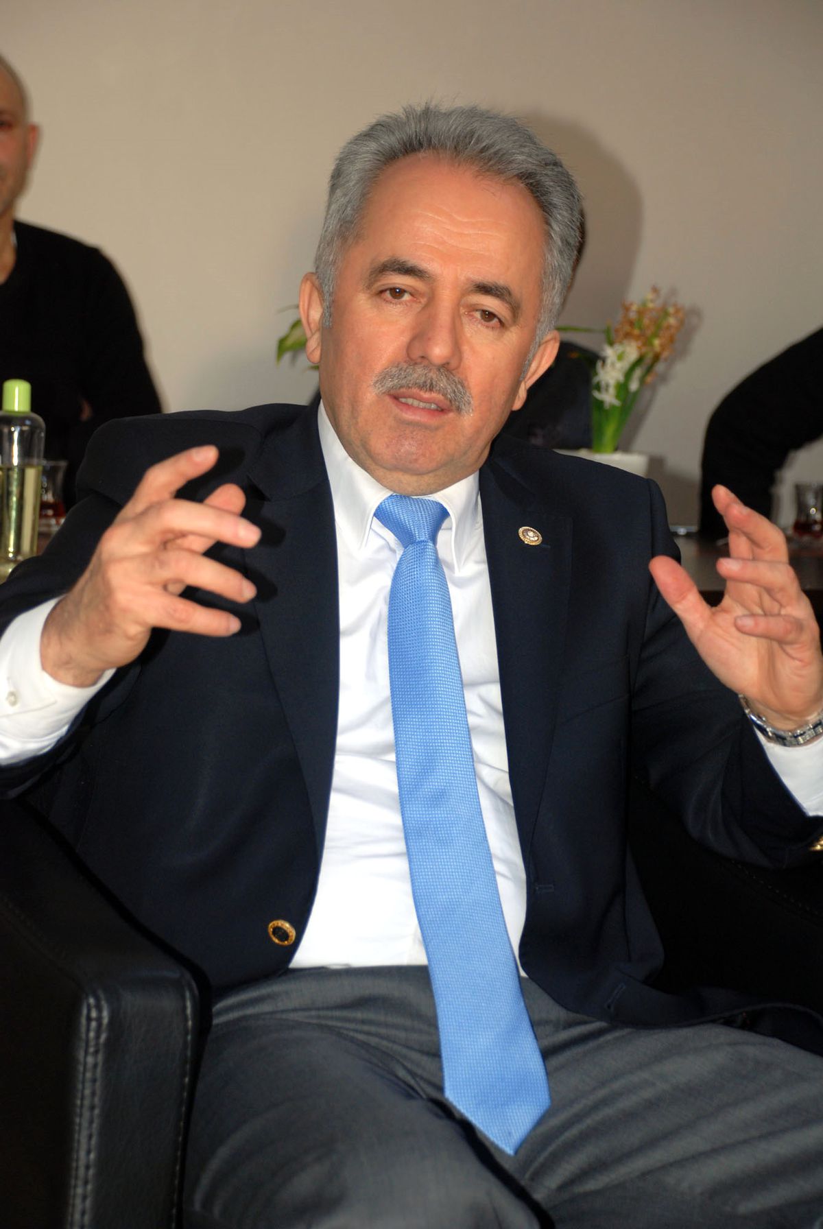 AK Parti Yalova Milletvekili Coşkun, İnce'ye Çattı