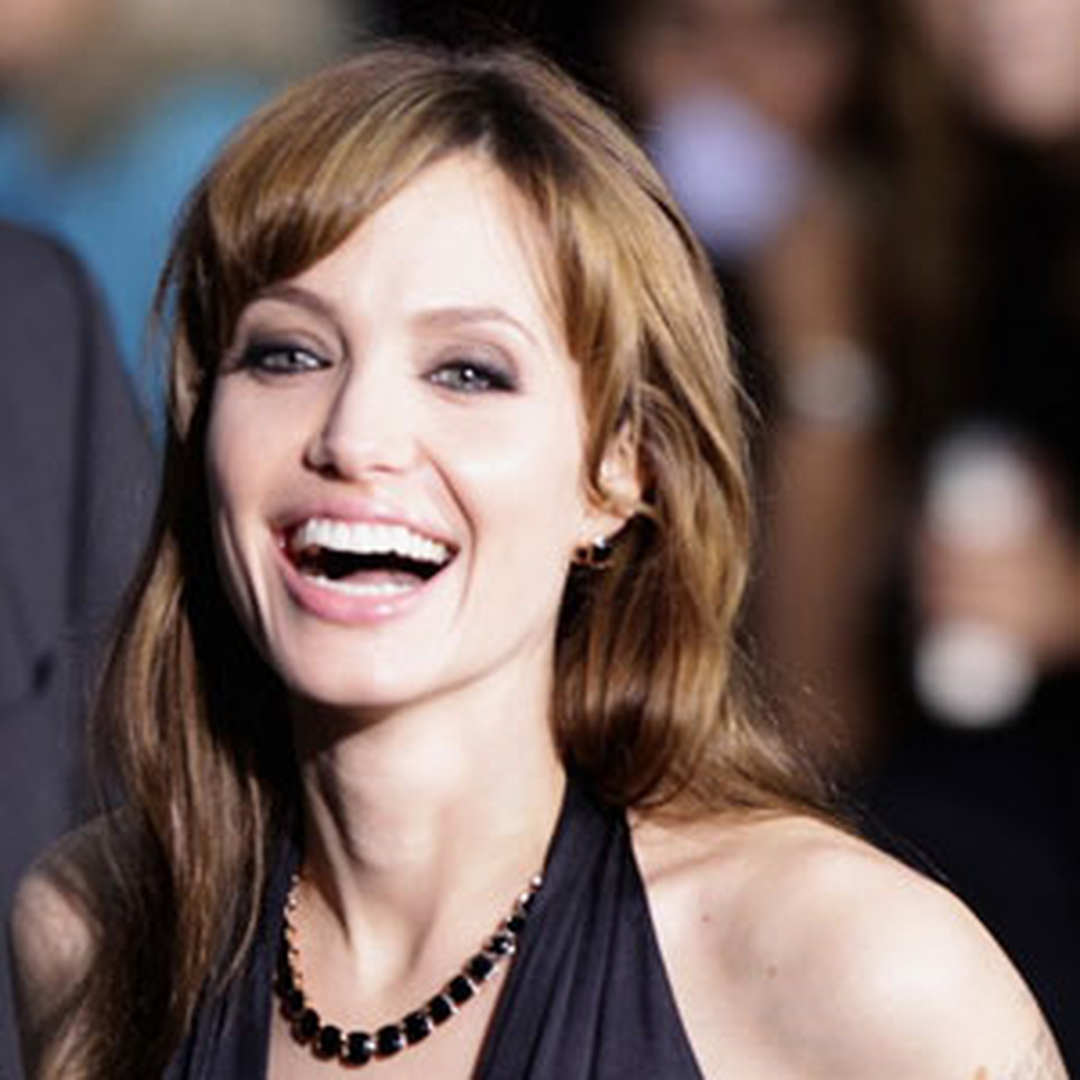 Angelina Zümrütü