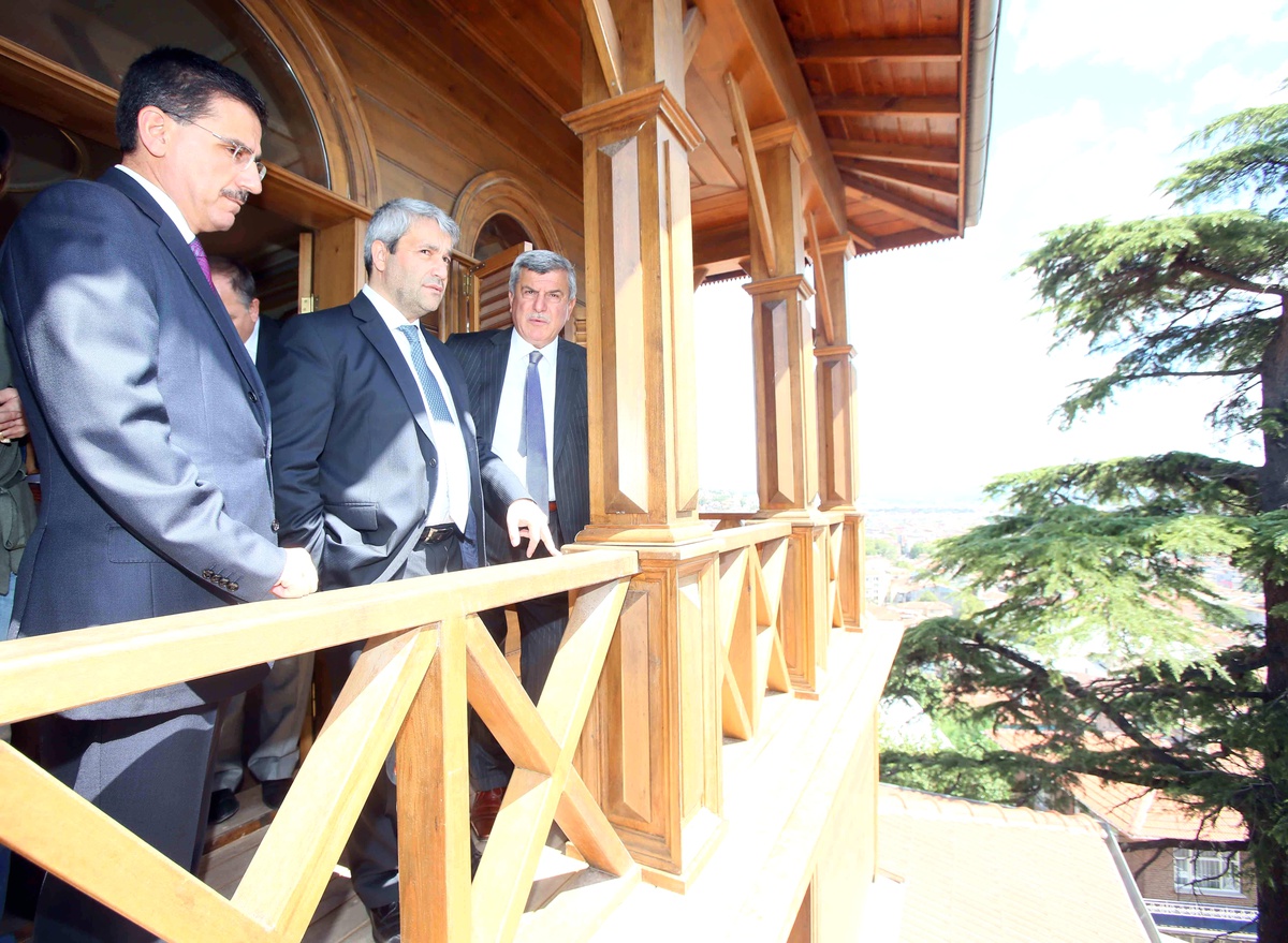 Bakan Ergün, "Tarihine Sahip Çıkılan Şehrin Değeri Artar"