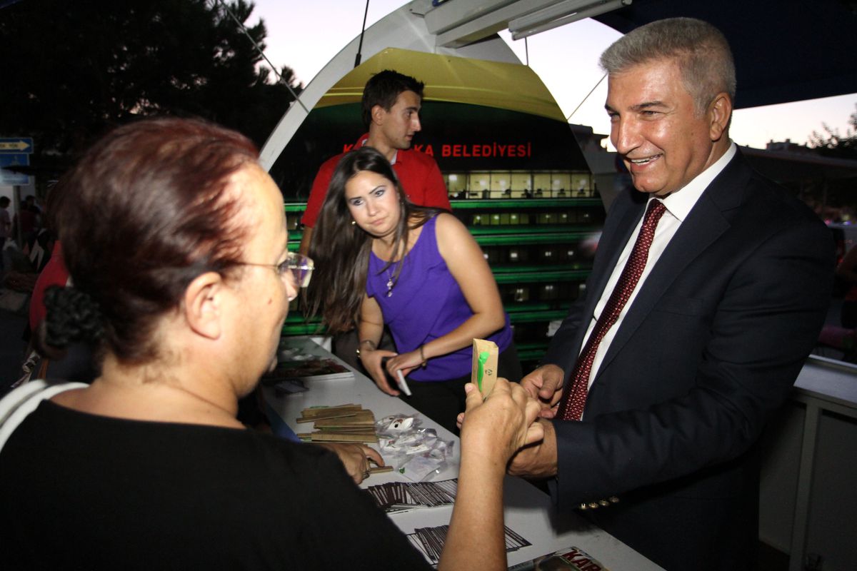 Başkan Durak Barış Tohumu Dağıttı