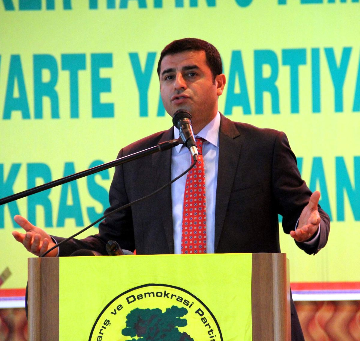 Başbakan'a Zehir Zemberek Sözler