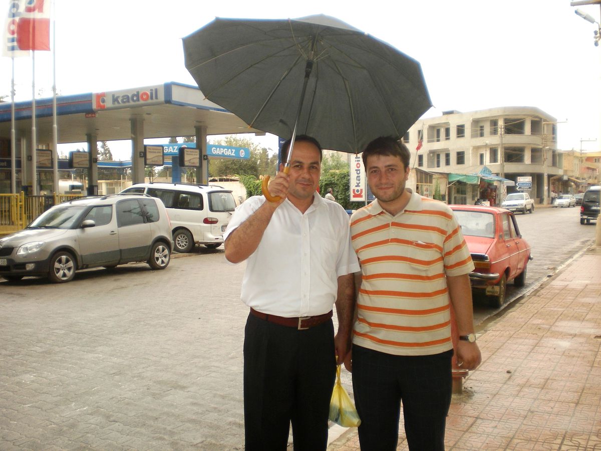 Ceylanpınar\'a Mevsimin İlk Yağmuru Yağdı