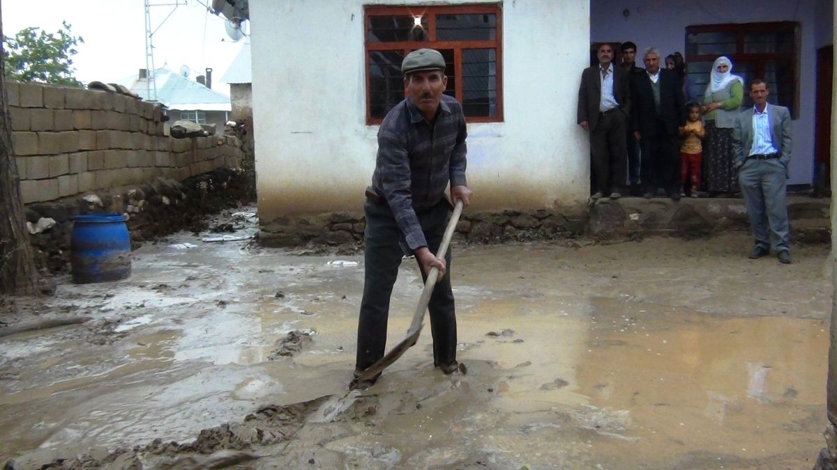 Erciş\'te Sağanak