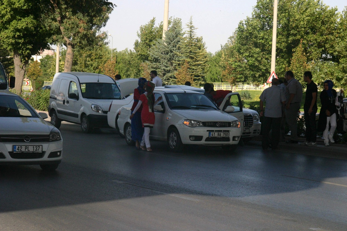 Konya\'da İki Ayrı Zincirleme Kaza: 5 Yaralı
