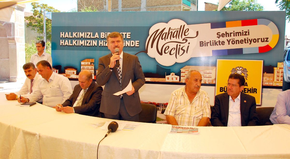 Konya\'da Mahalle Meclisleri Devam Ediyor