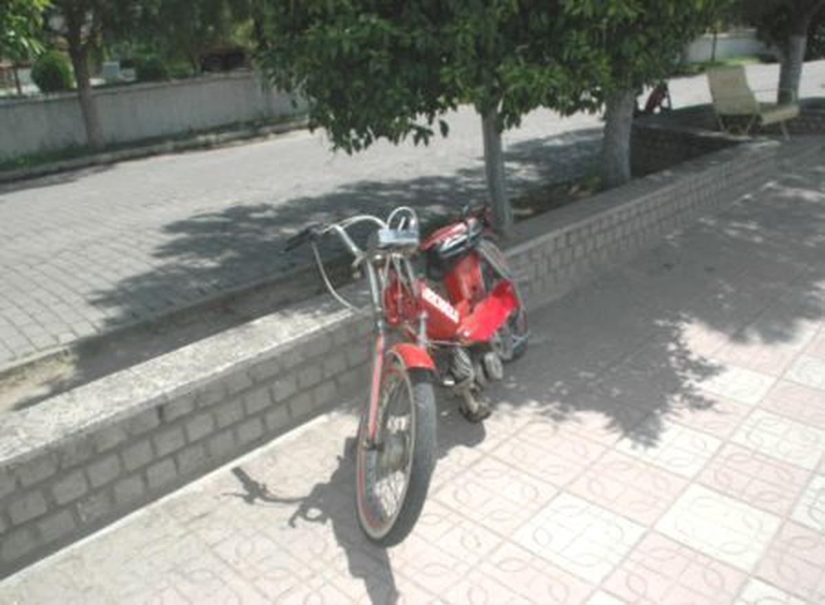 Motosiklet ile Pikap Çarpıştı: 1 Yaralı