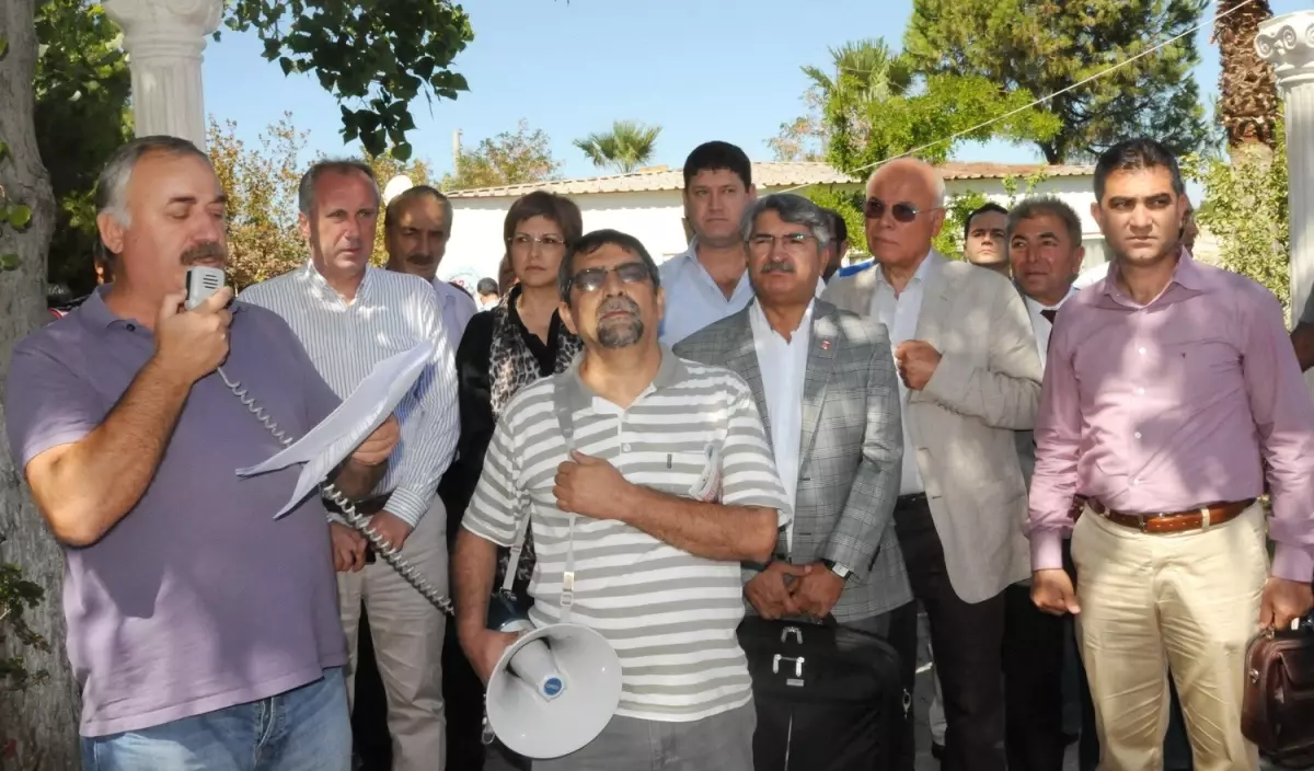 Ortadoğu Ateşinde Türkiye ve Barış Paneli