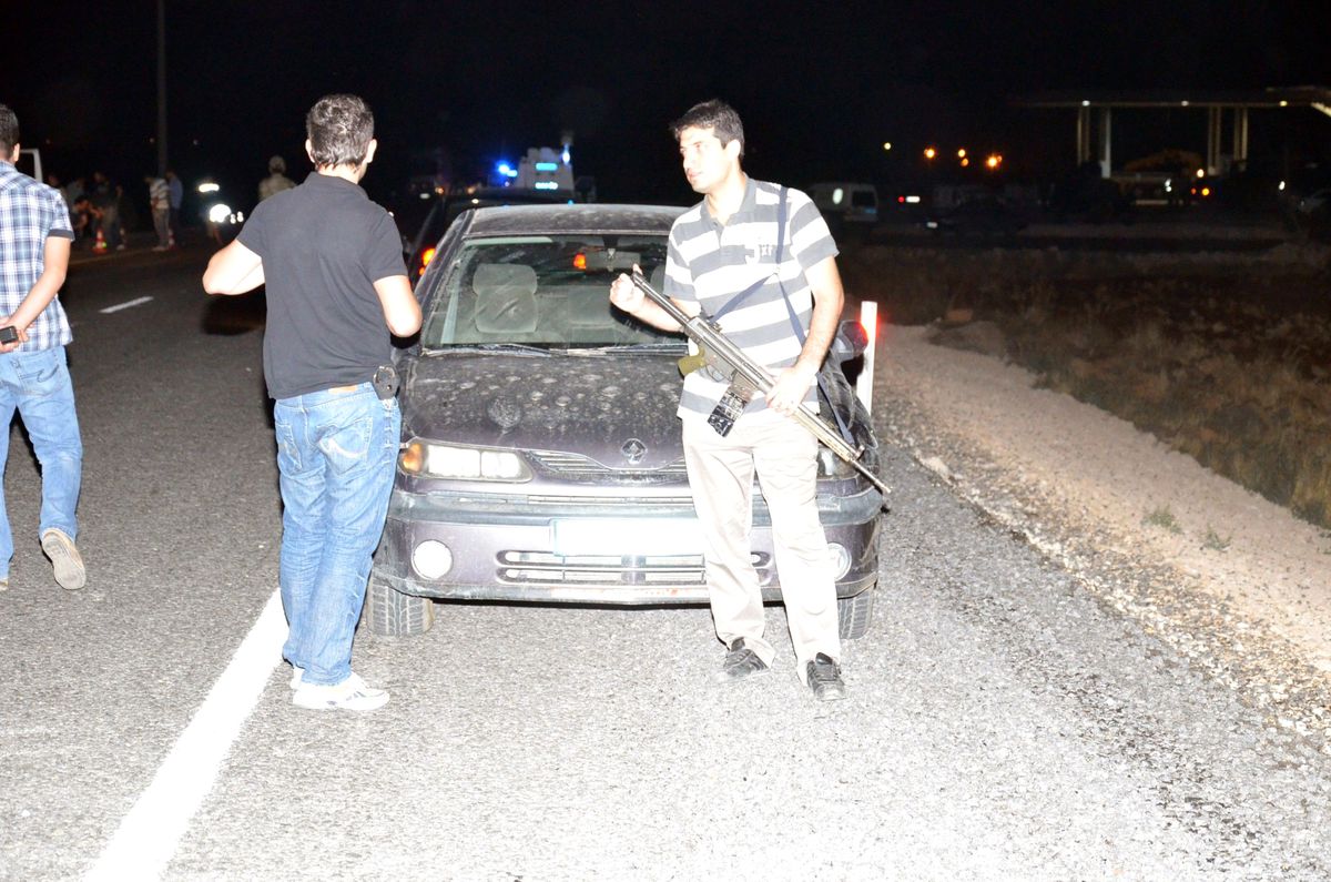 Viranşehir\'de Polise Saldırı