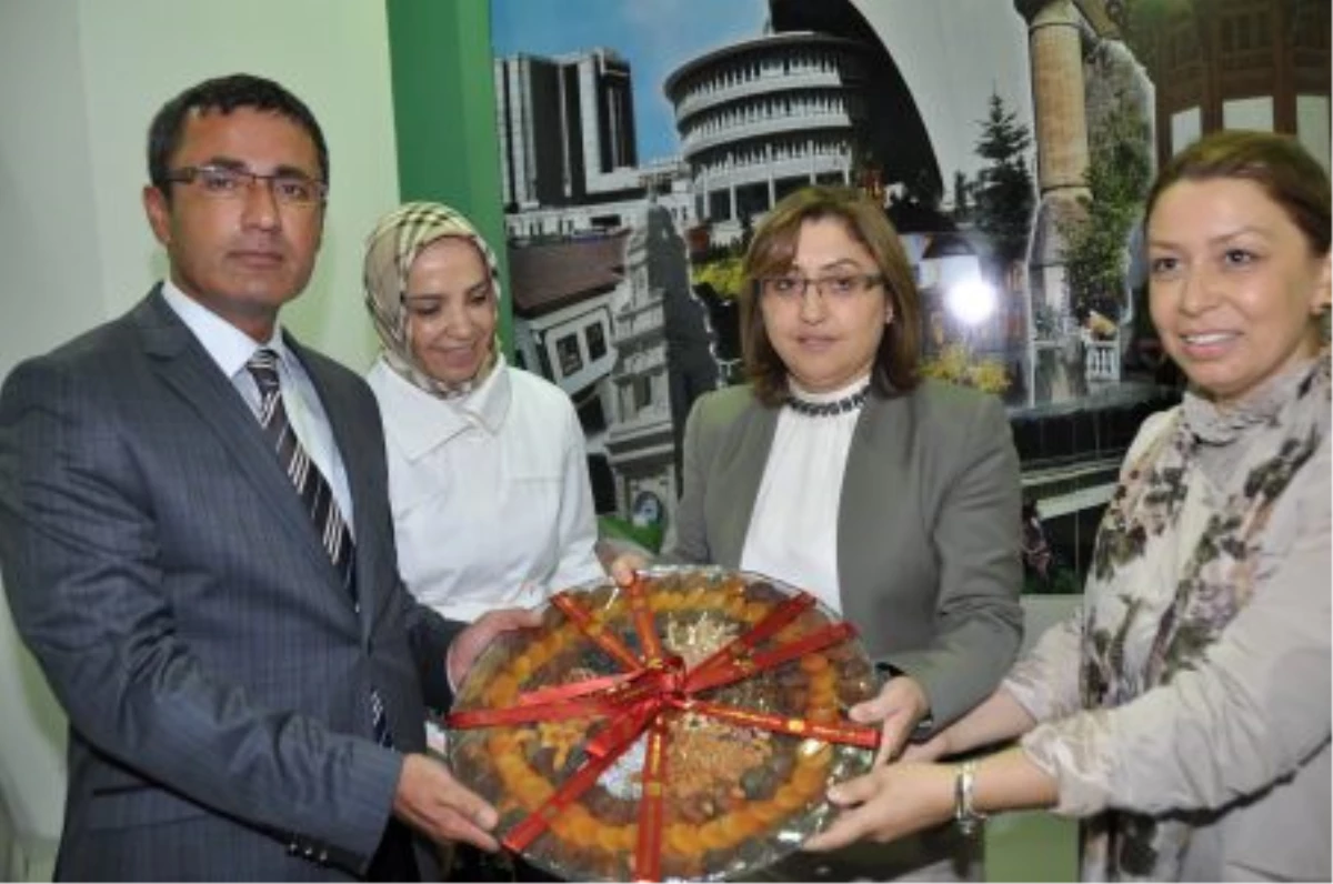 Aile Bakanı Şahin\'den Malatya Günlerine Ziyaret