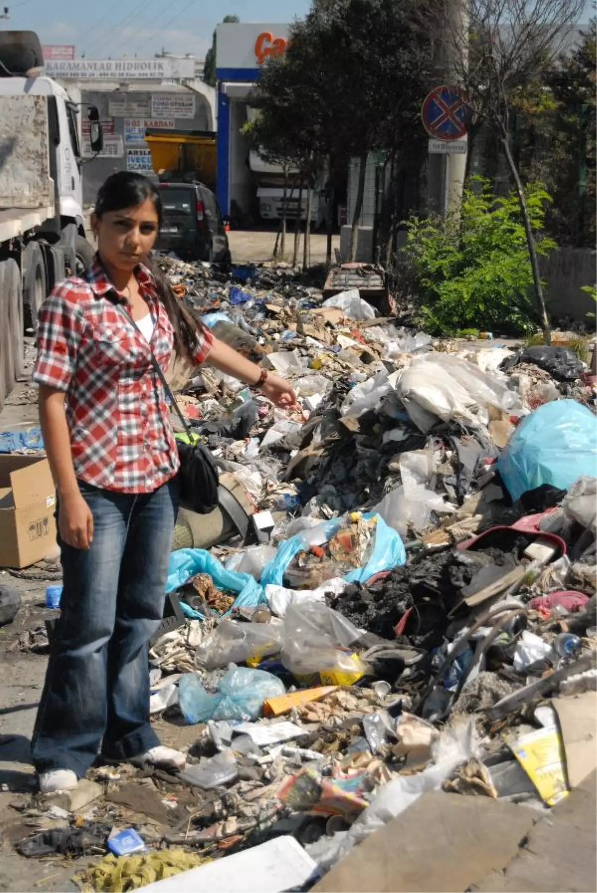 Anlaşmazlık Yüzünden Sanayi Sitesi Çöplüğe Döndü
