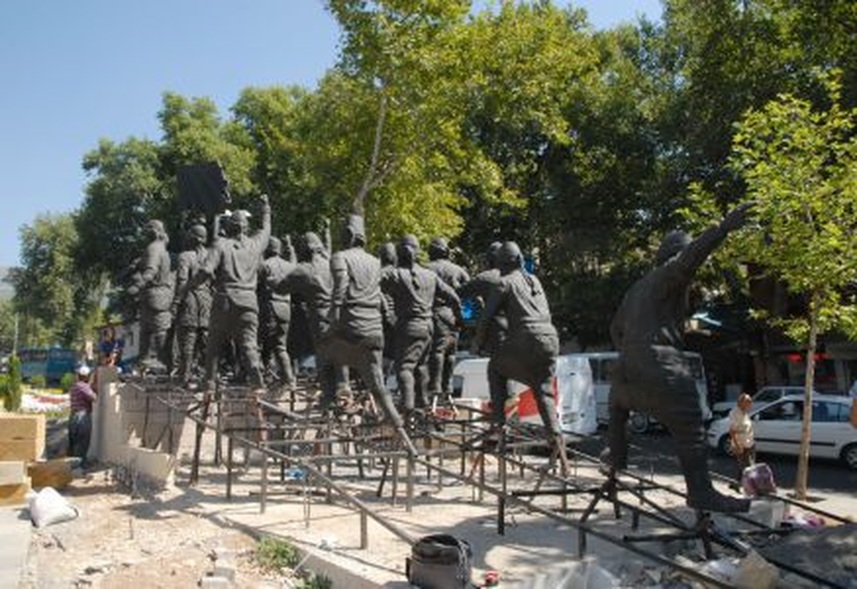 Bayrak Olayı Anıtlaştırılıyor