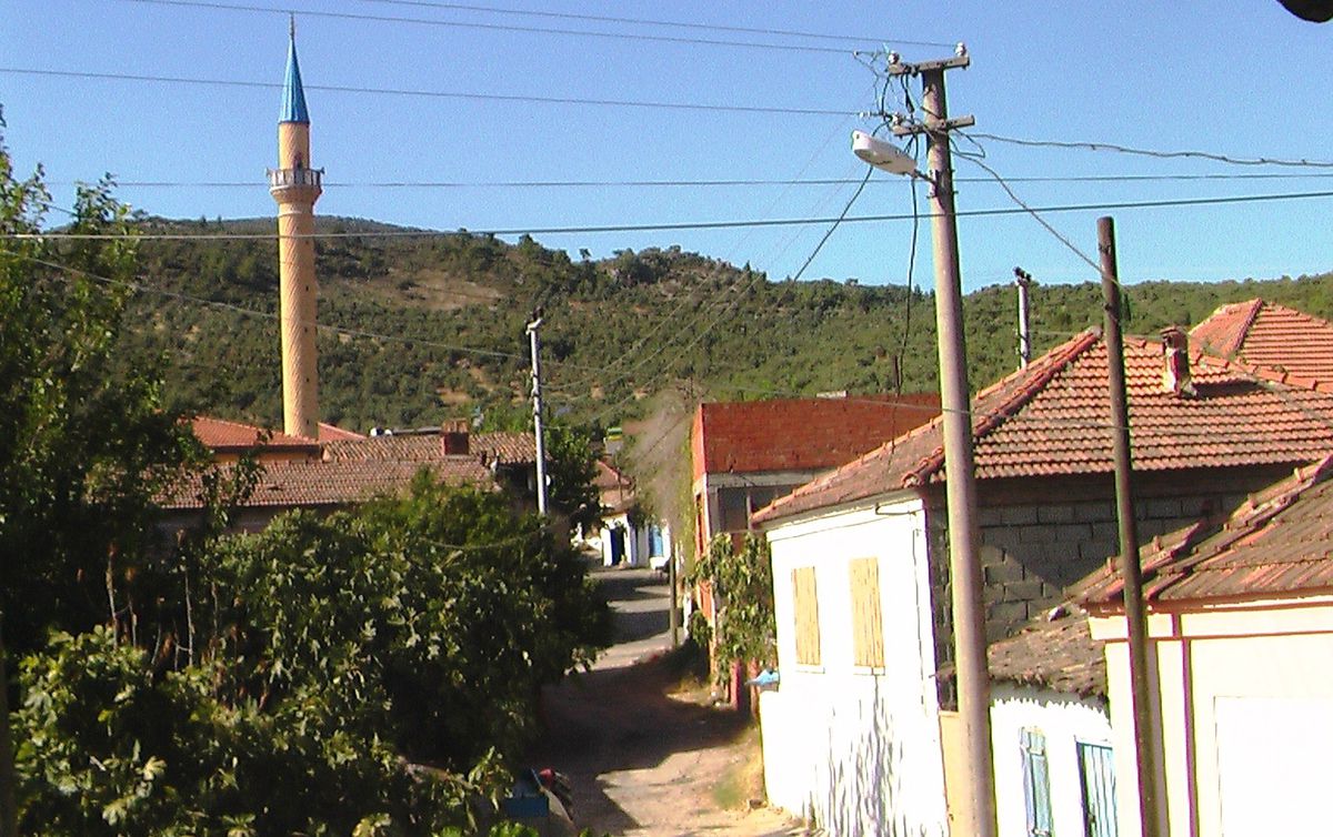 Bir Aylığına Köylüler Köylerini Terk Etti