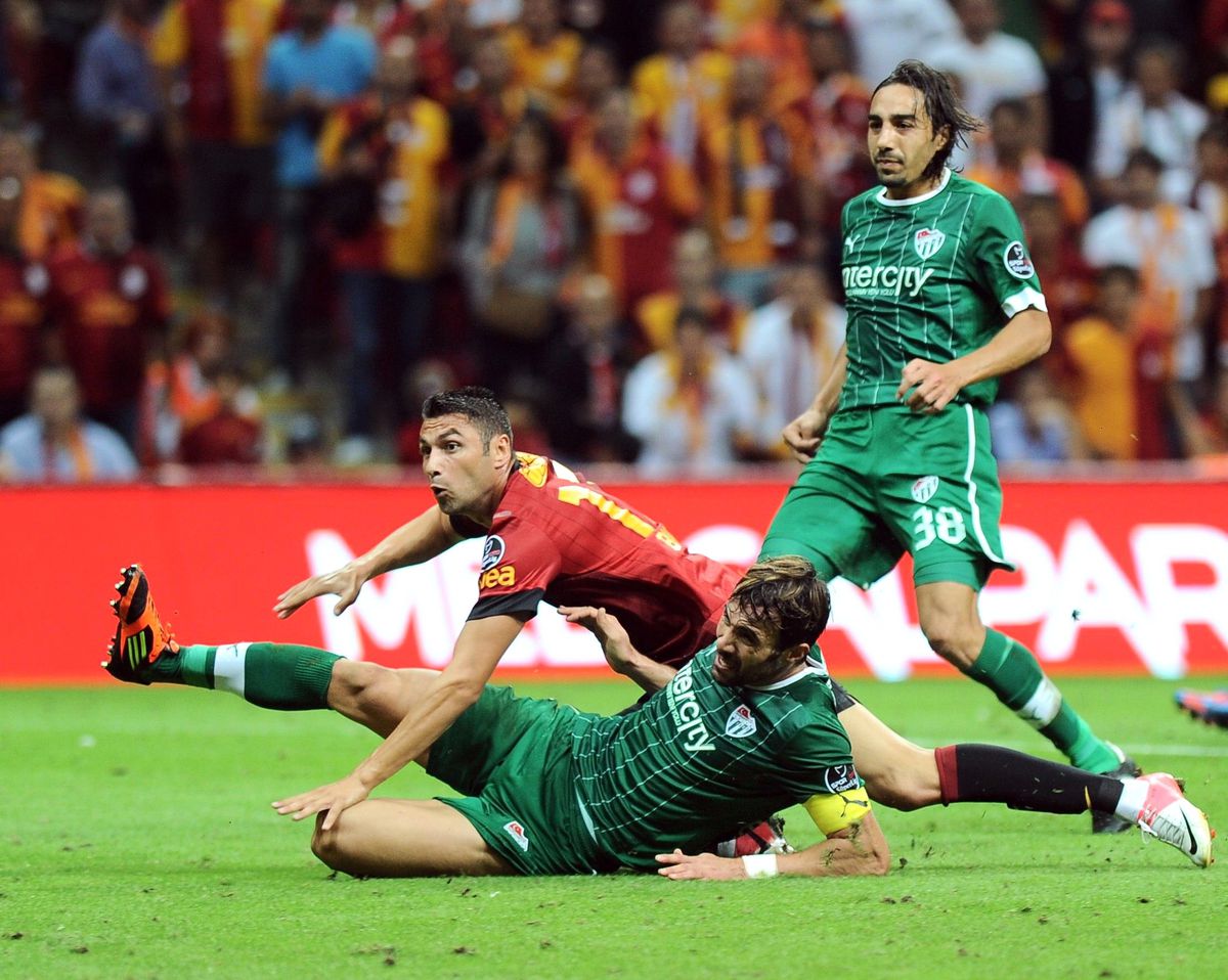 Bursaspor\'u Basit Hatalar Yakıyor