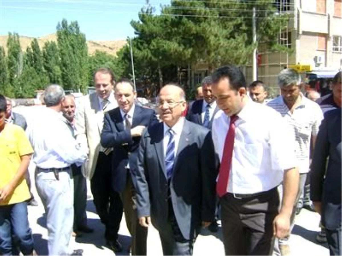 Kırıkkale Valisi Kolat ve Kurum Müdürleri Sağlıklı Yaşam İçin Yürüdü