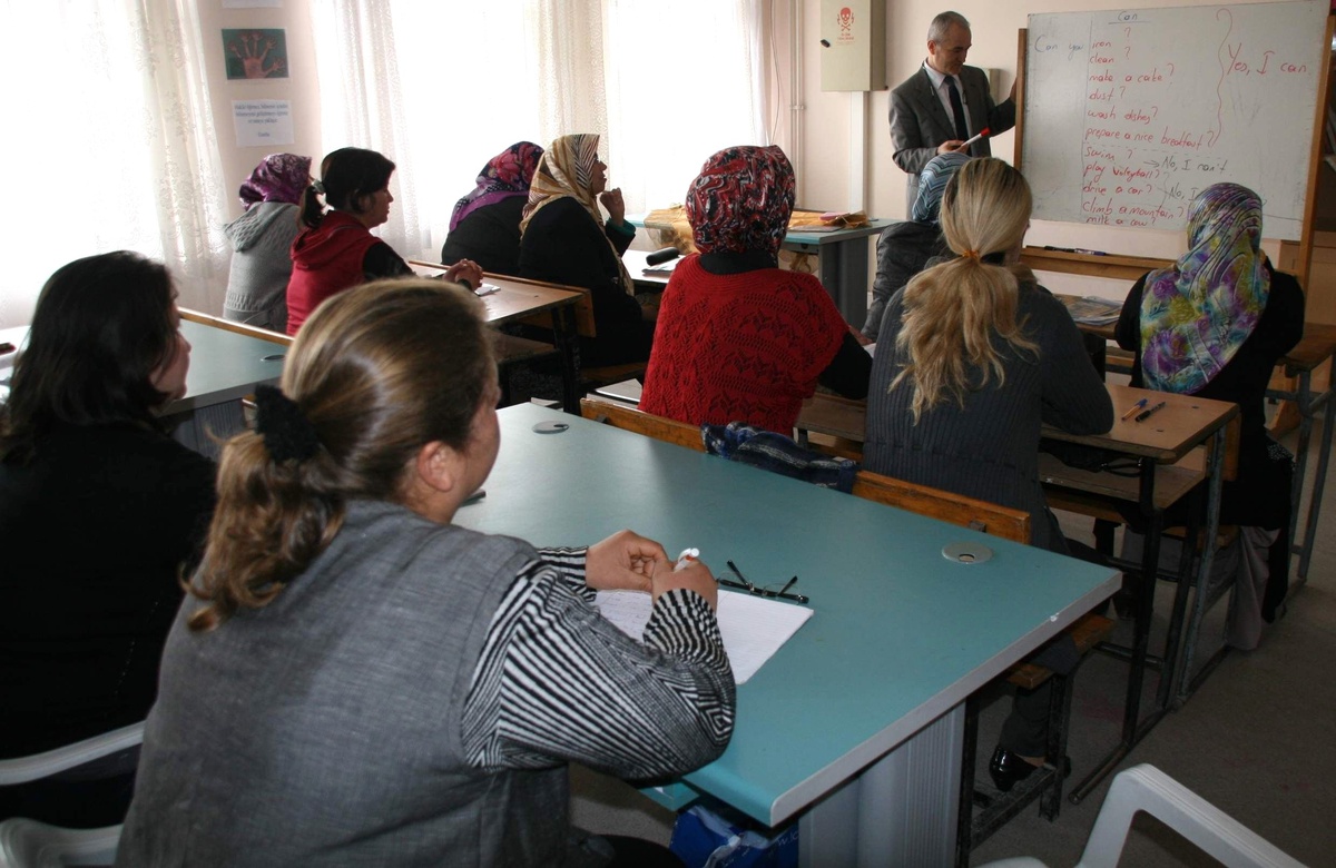 Manavgat Halk Eğitim\'den 3993 Kişiye Kurs