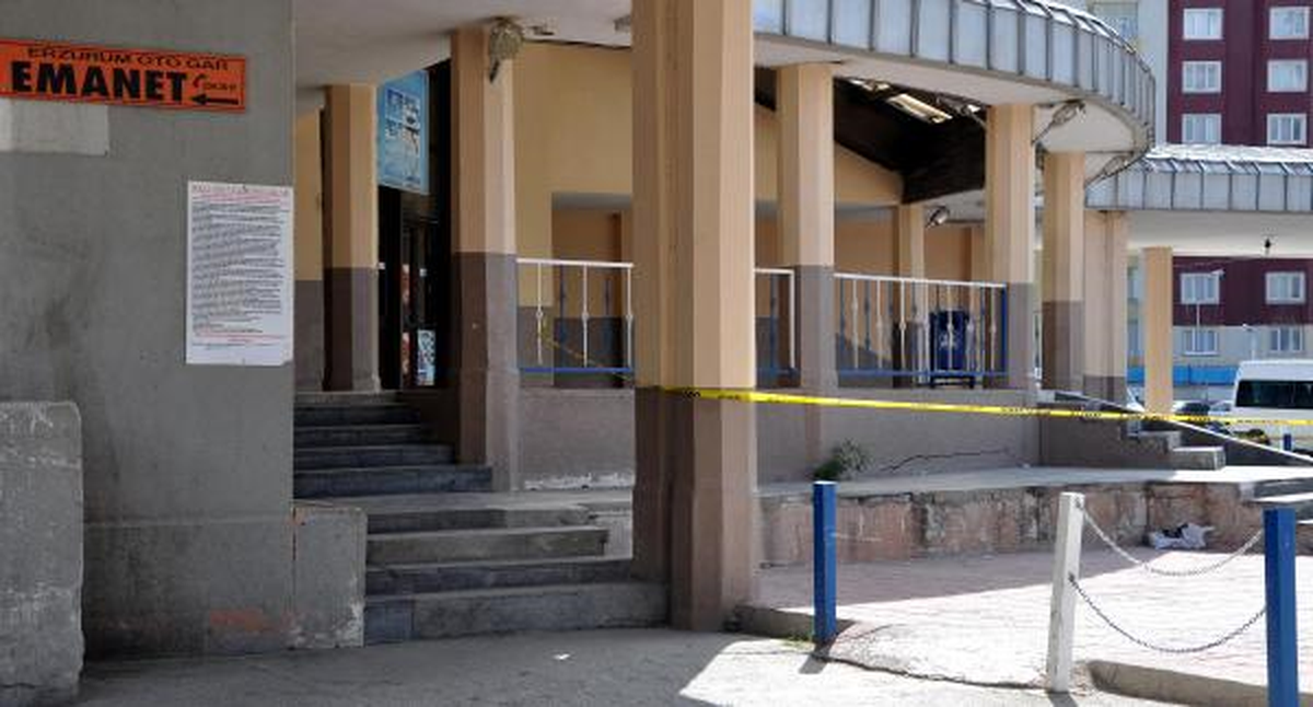 Otobüs Terminalinde Şüpheli Poşet Alarmı
