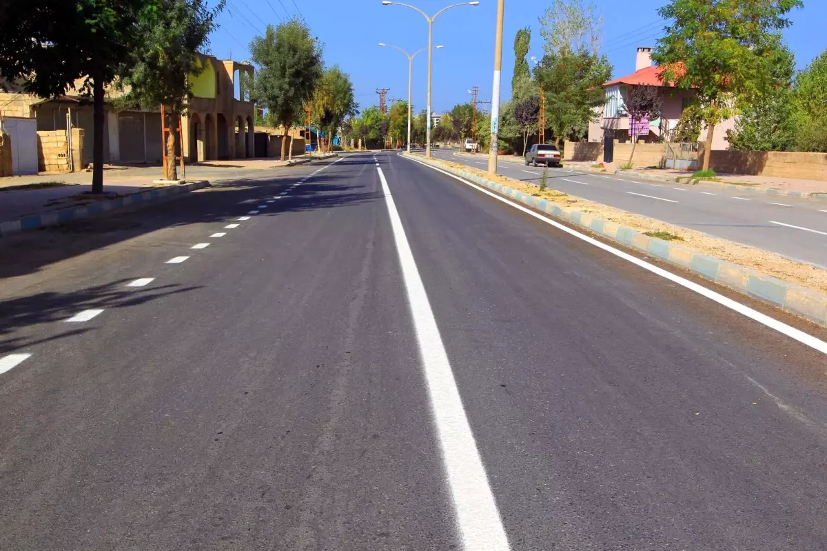 Van Belediyesi\'nden Yol Çizgi Çalışması