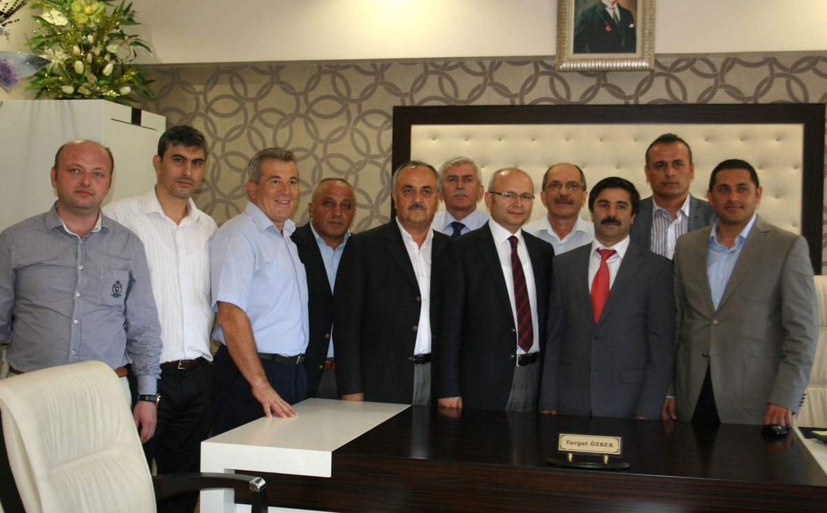 AK Parti Milletvekili Candan\'dan, Milli Eğitim Müdürü Özbek\'e Ziyaret