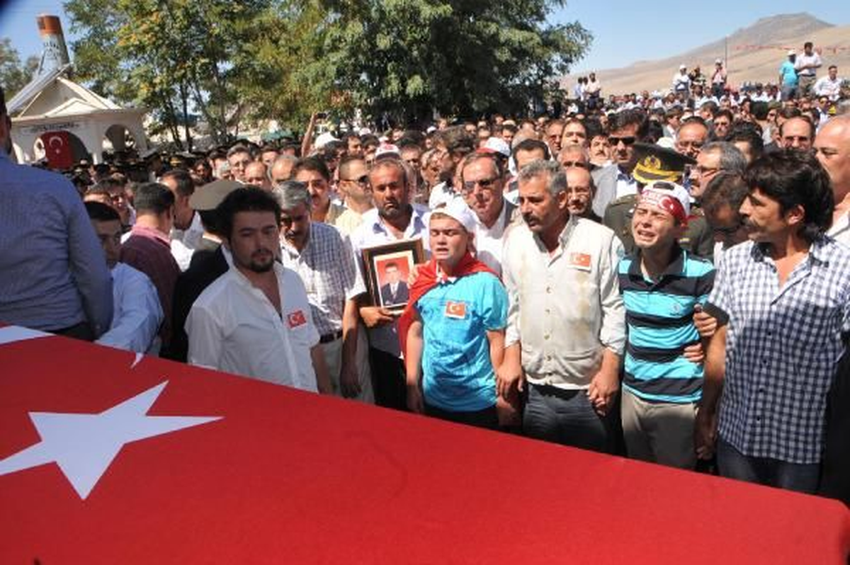 Konya Şehidini Dualarla Uğurladı