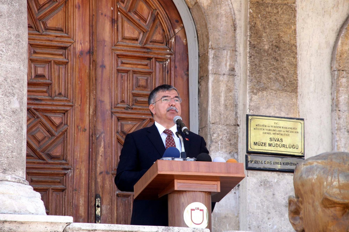 Milli Savunma Bakanı İsmet Yılmaz Açıklaması