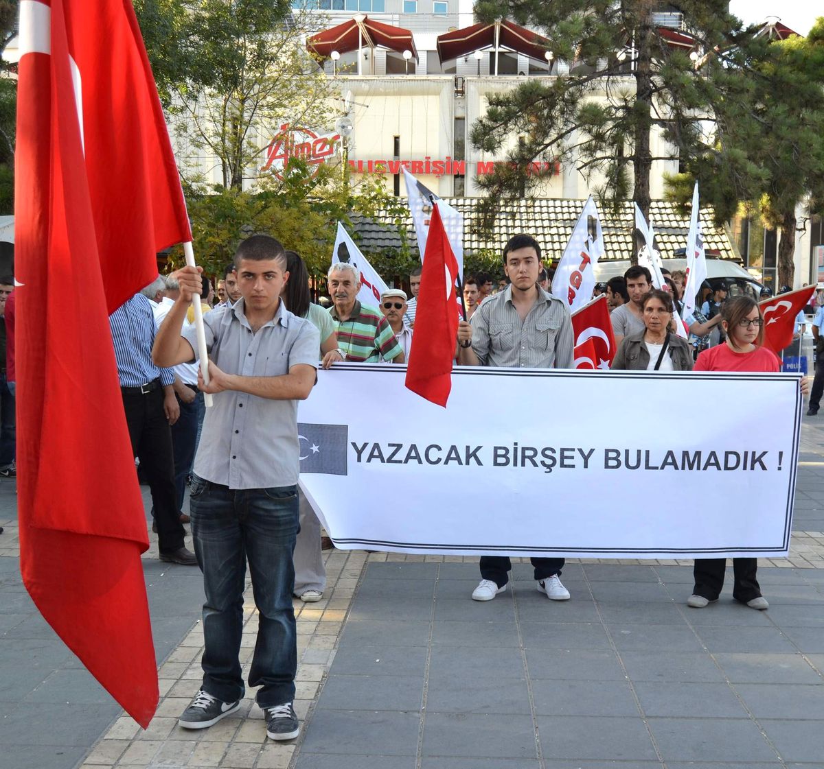 Tgb\'den Teröre Tepki Yürüyüşü