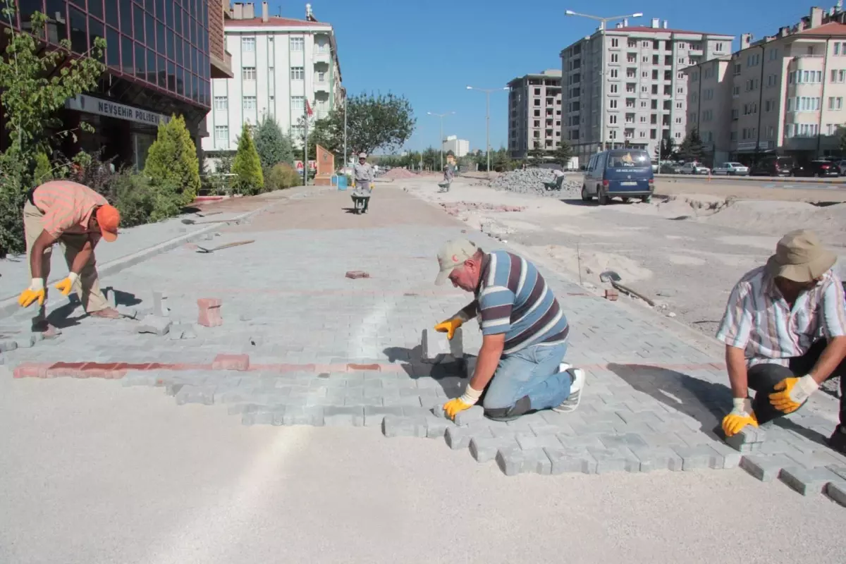 Ürgüp Caddesi\'ndeki Yol Düzenleme Çalışmaları Sürüyor