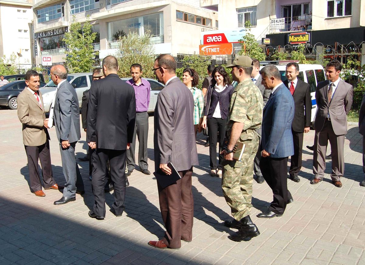 Vali Yurdakul'dan İadeyi Ziyaret