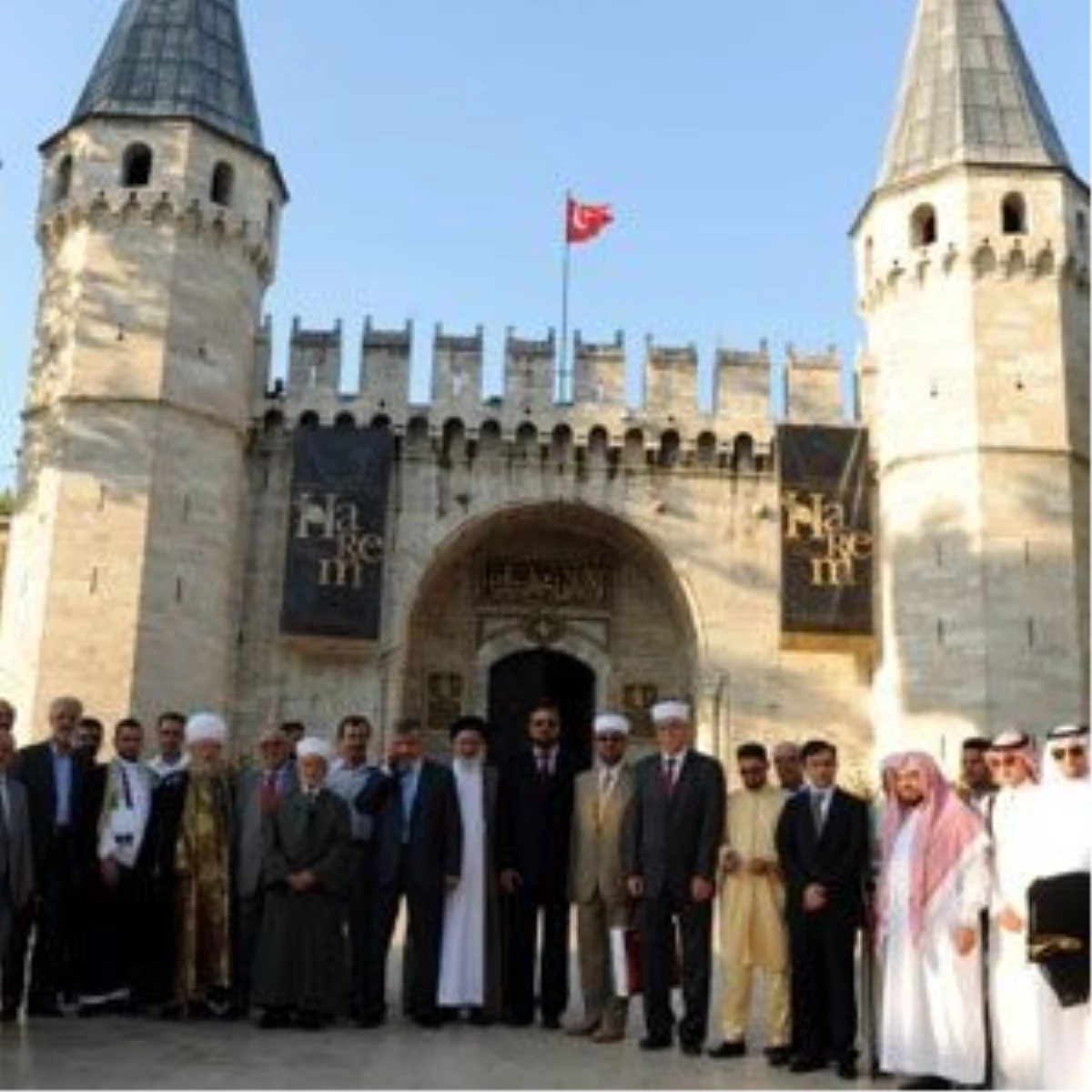 200 Yakın Dini Lider İstanbul\'da Bir Araya Gelecek