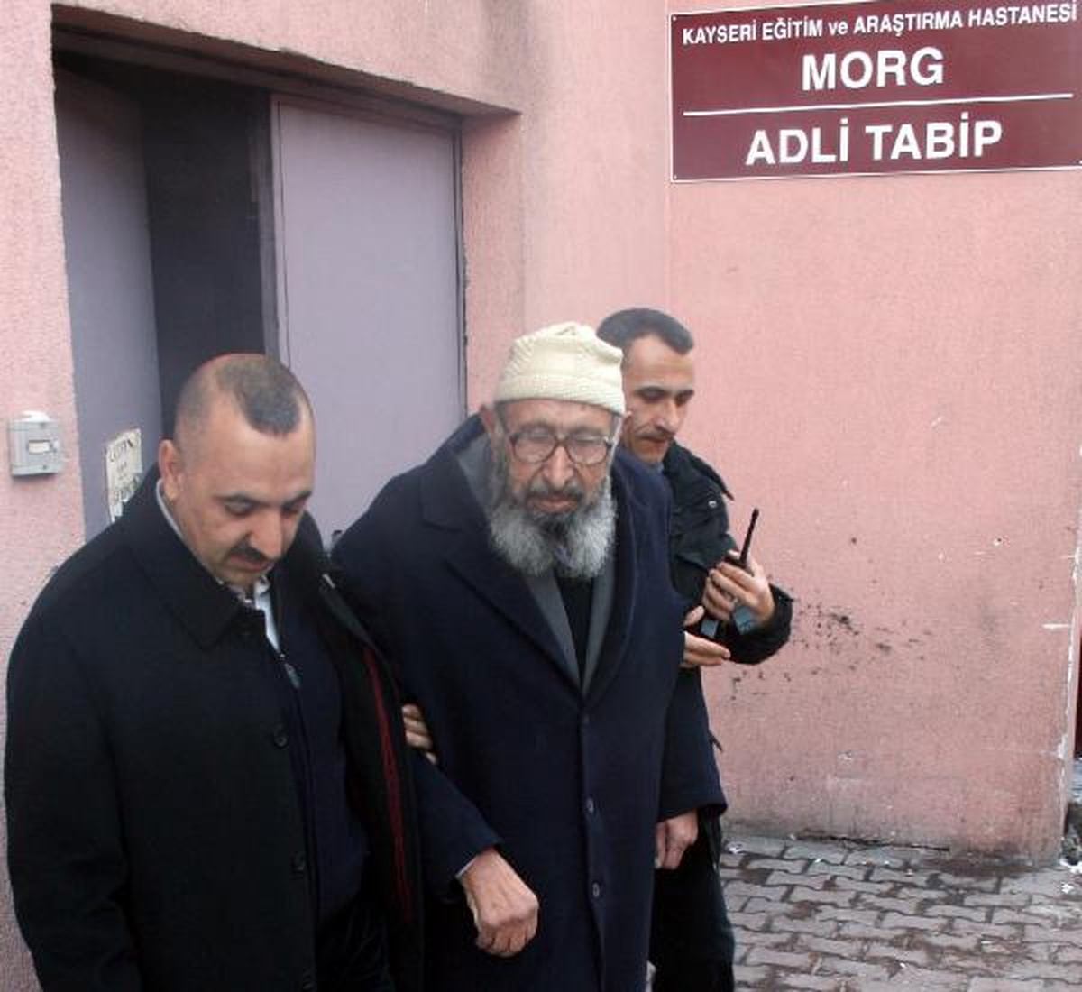 87 Yaşındaki Cinayet Sanığı Cezai Ehliyeti Olmadığı İçin Tahliye Edildi