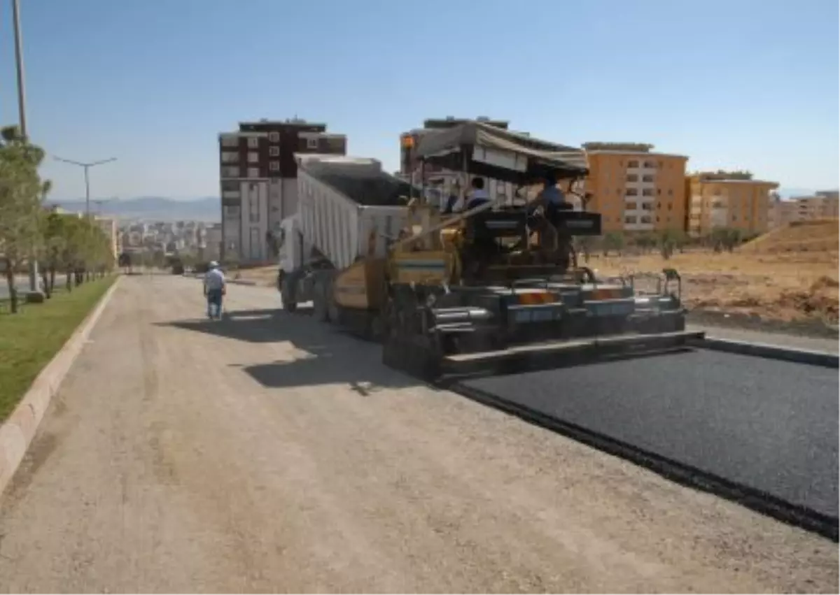 Ahırdağ Caddesi Asfaltlanıyor