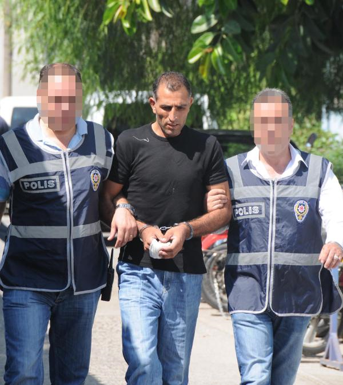 Berberi, Senedini Vermediği İçin Öldürmüş