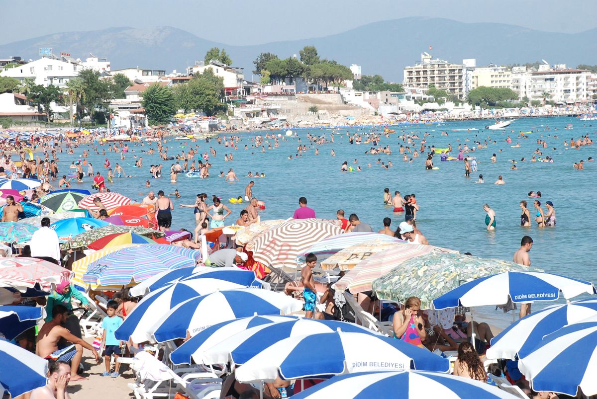 Didim\'de Eylül\'de Deniz Keyfi