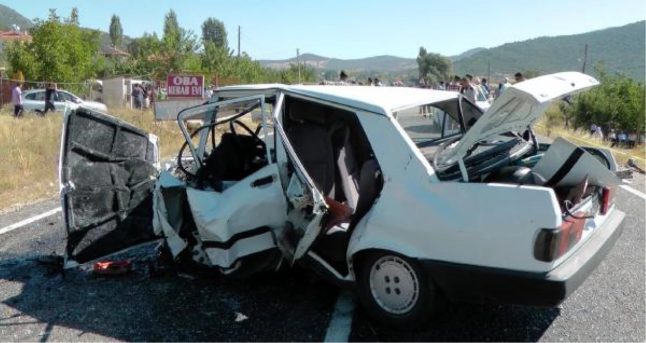 Nikah Yolunda Feci Kaza: 3 Ölü, 2 Yaralı