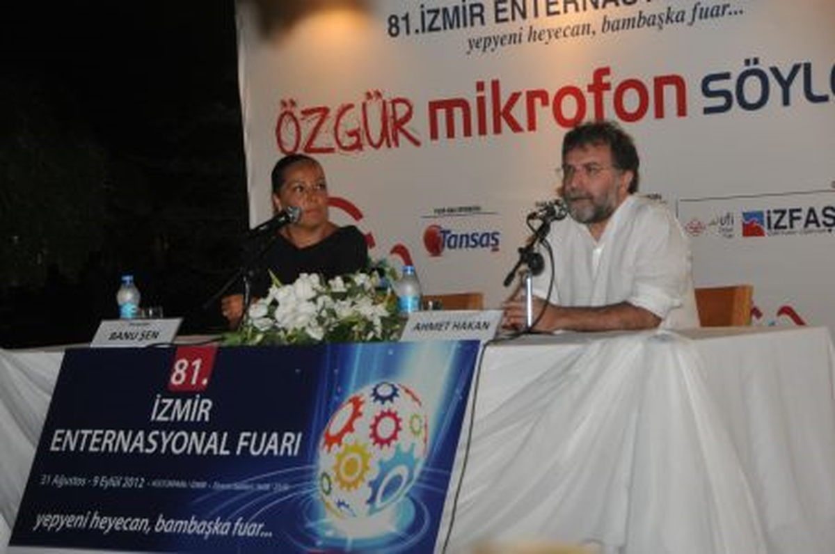 "Özgür Mikrofon"da Ahmet Hakan Gecesi