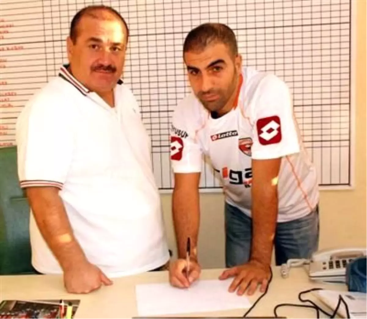 Adanaspor Sedat Ağçay ile Anlaştı