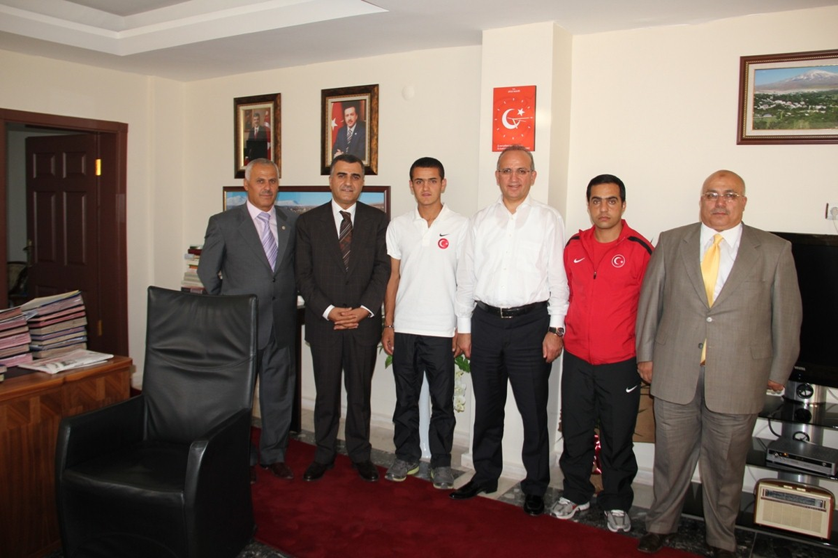 Gazeteciler Kaymakam Erkan\'ı Ziyaret Etti