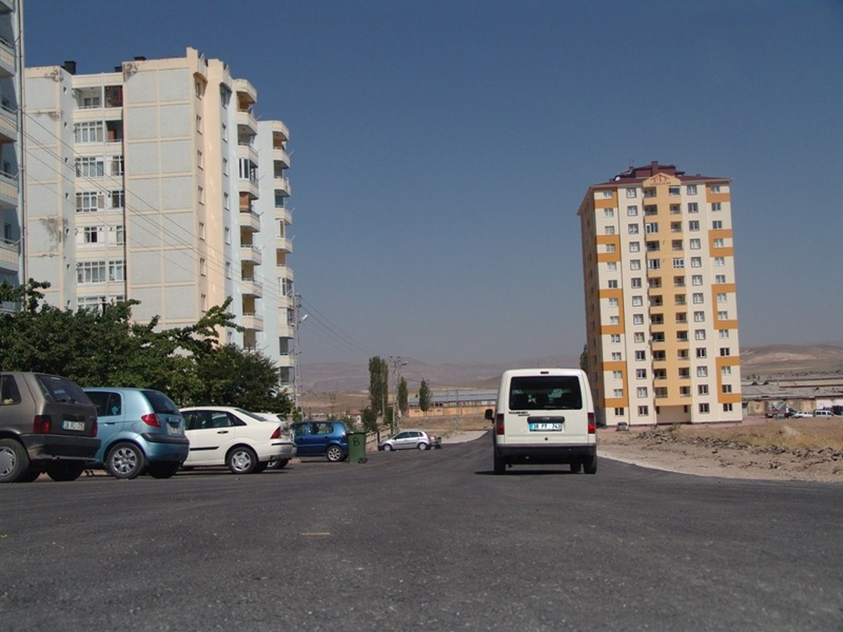 Kocasinan Beyazşehir Akevler\'i Asfaltladı