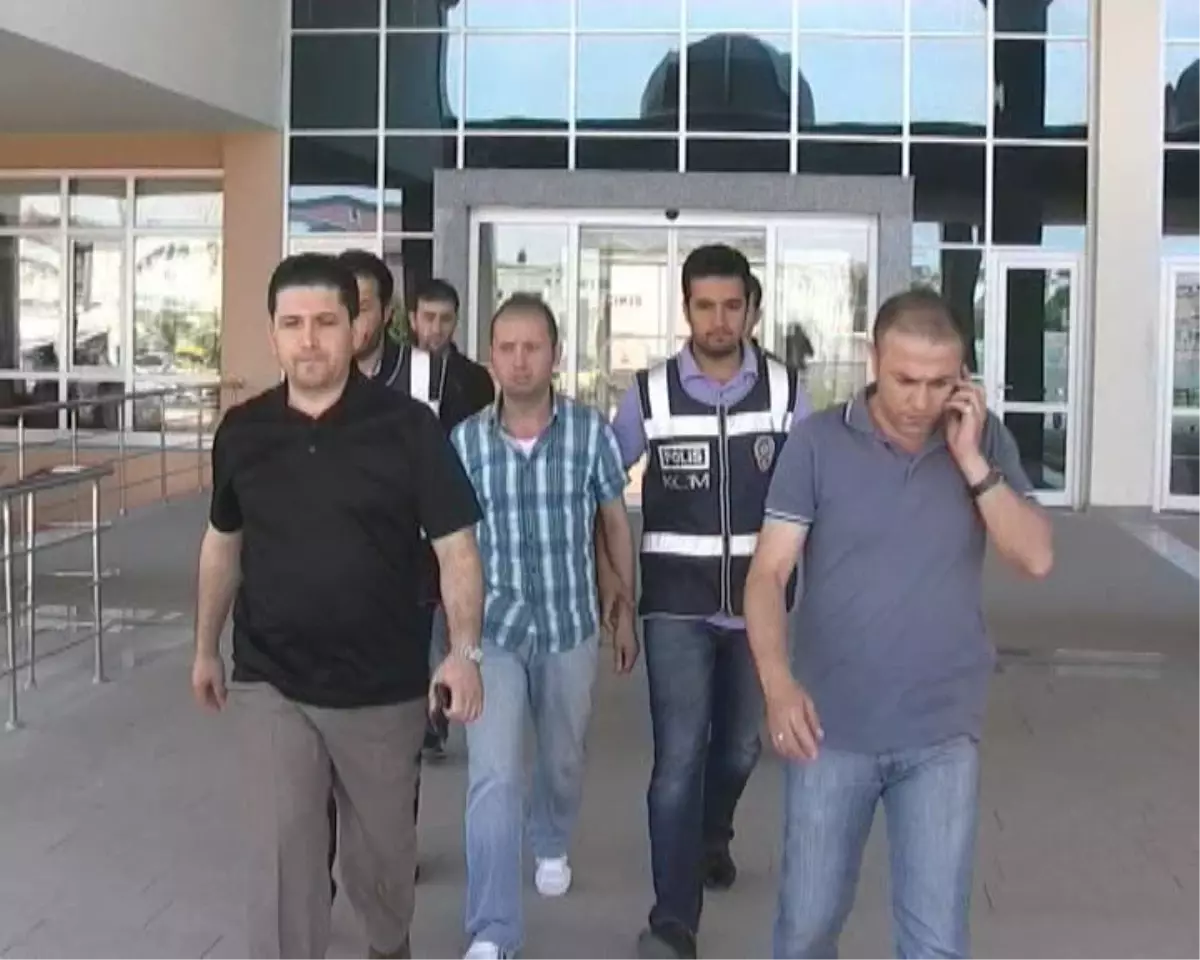 Rüşvet Aldığı İddiasıyla Tutuklanan Savcı Hakim Karşısına Çıktı