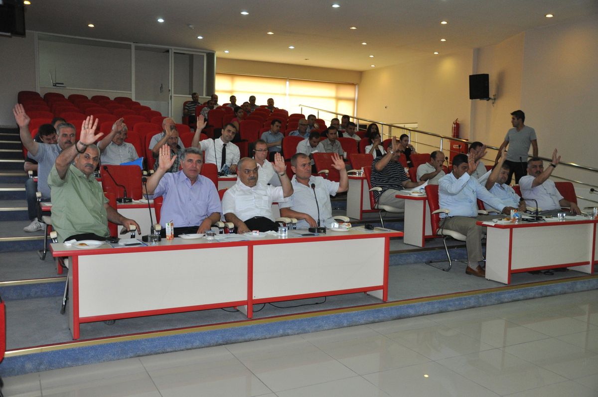 Soma Belediye Meclisi Kaldırımlara 75 Santimetre Sınırı Koydu